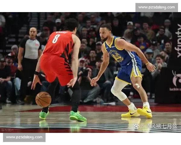 勇士对决热火强强碰撞攻防博弈引爆焦点之夜NBA季后赛悬念升级 勇士对决热火强强碰撞攻防博弈引爆焦点之夜NBA季后赛悬念升级
